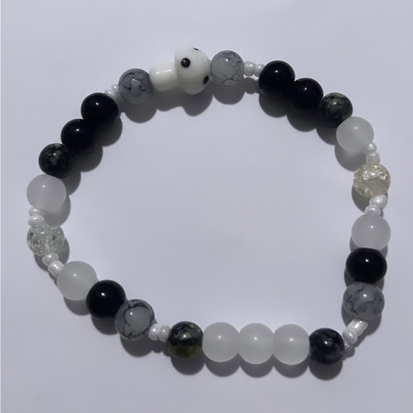 White and Black  Mushroom Bracelet - Picture 4 of 4